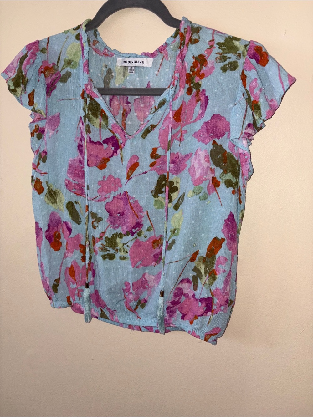 Rose & Olive Sky Blue Floral Tie-Neck Cap Sleeve Blouse